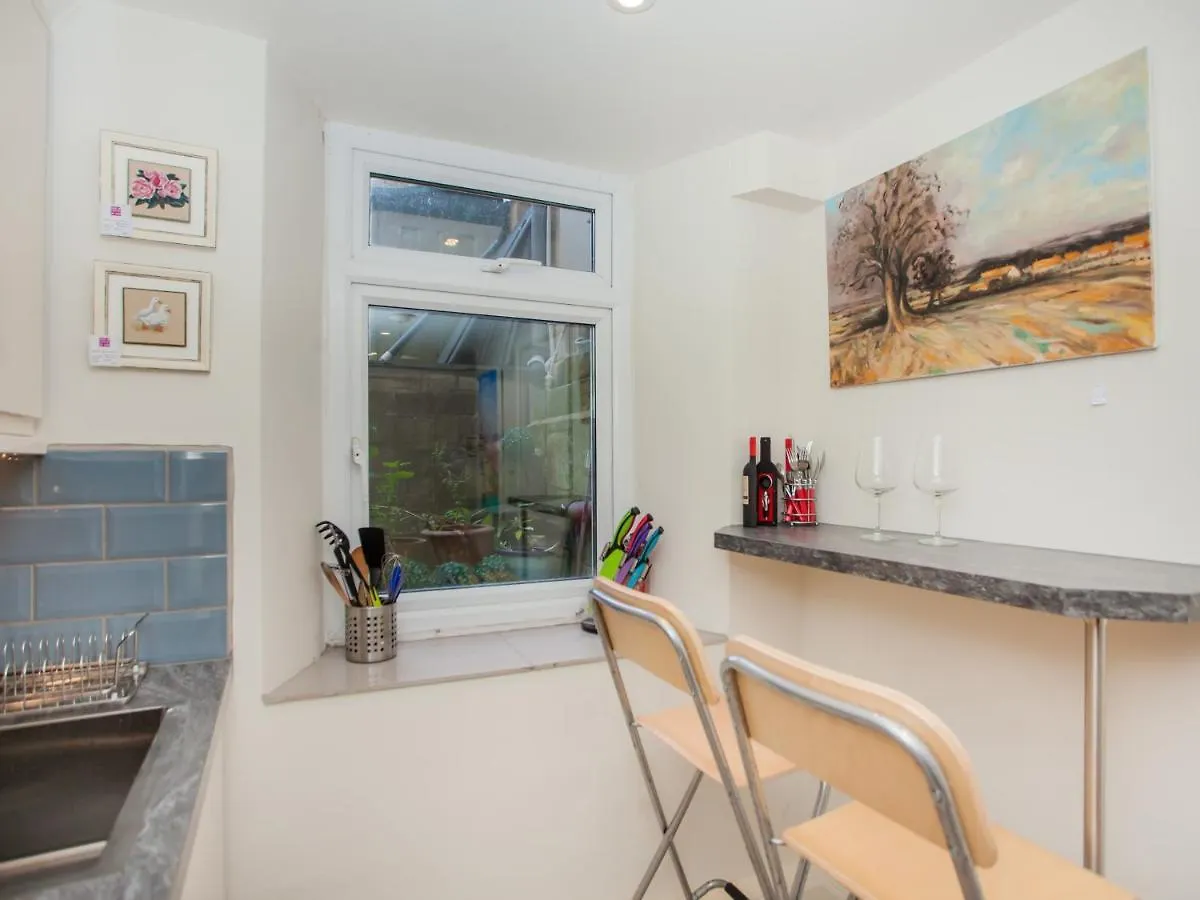 The Art Studio Bath Apartment